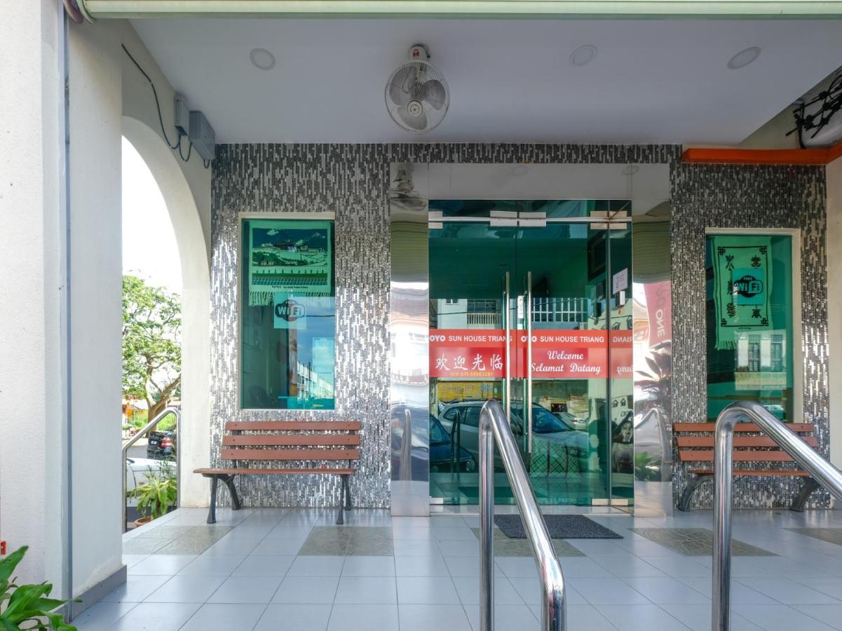 Oyo 89877 Sun Triang Hotel Kampong Kerayong Exterior photo